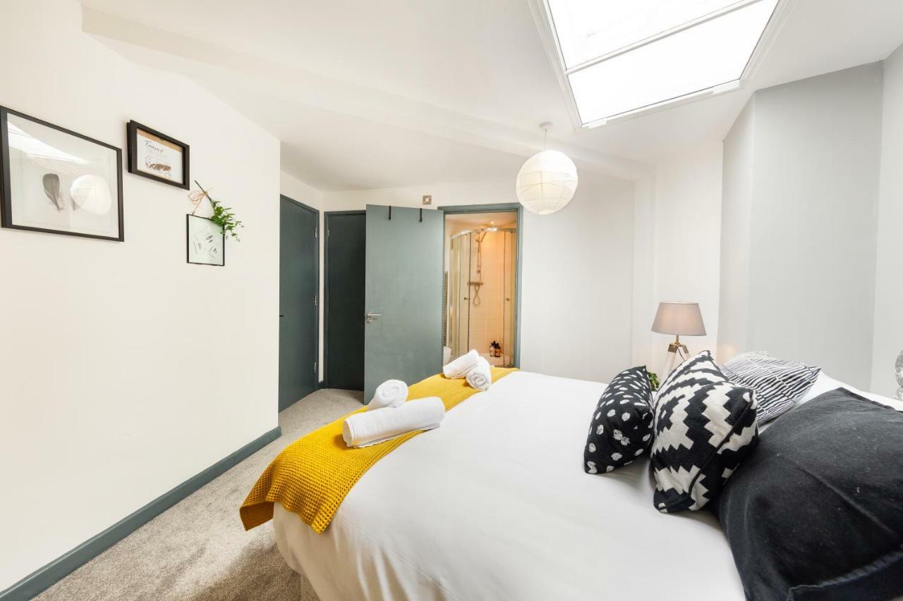 The Roof Apartment Bristol Exterior photo